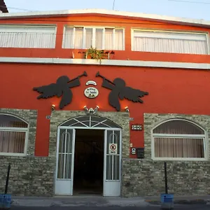 Residencia Los Angeles Bed and breakfast